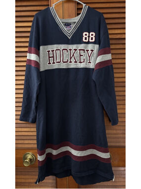 Tommy Hilfiger Athletics Division 042 Hockey 88 Nightshirt Adult Size Large VTG